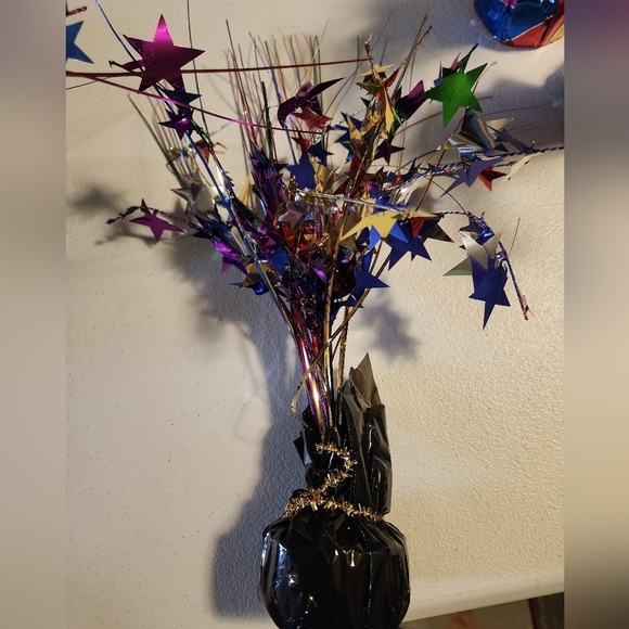 8 Balloon Weight Party Decorations - Picture 8 of 10